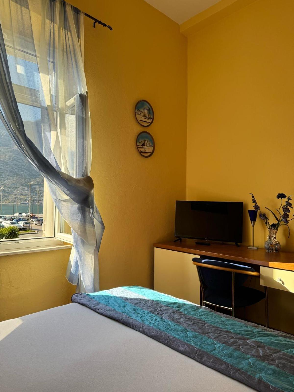 Apartments Vojin Risan Phòng bức ảnh